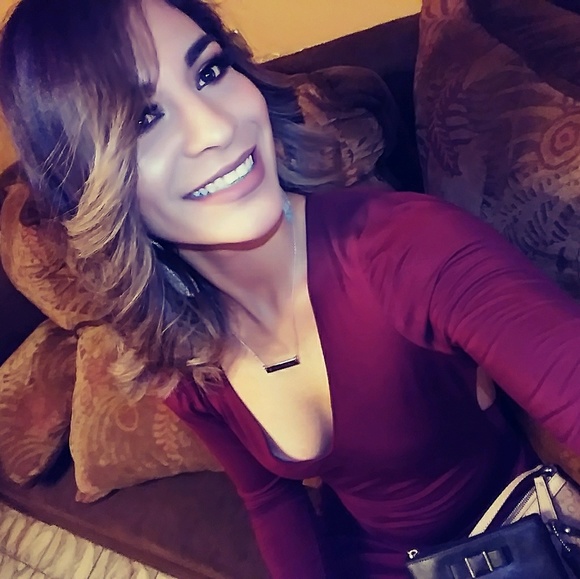 Meet your Posher, Amelia - Picture 1 of 1